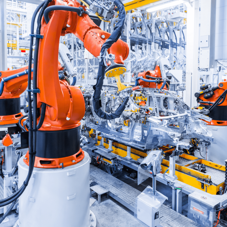 We ontwikkelen industriële<strong> projecten 4.0</strong> met de ambitie om: